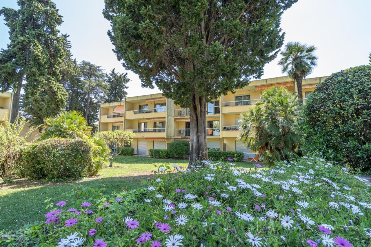Vvf Residence Antibes Juan-Les-Pins Exteriör bild